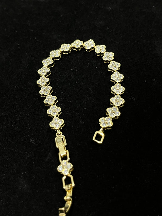 PULSERA MOISSANITA TREBOL