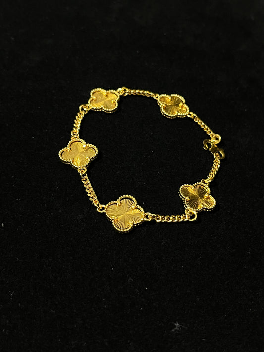 PULSERA VANCLEFF DORADA